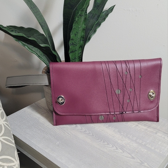 Holly Aiken Handbags - Holly Aiken Wristlet Clutch